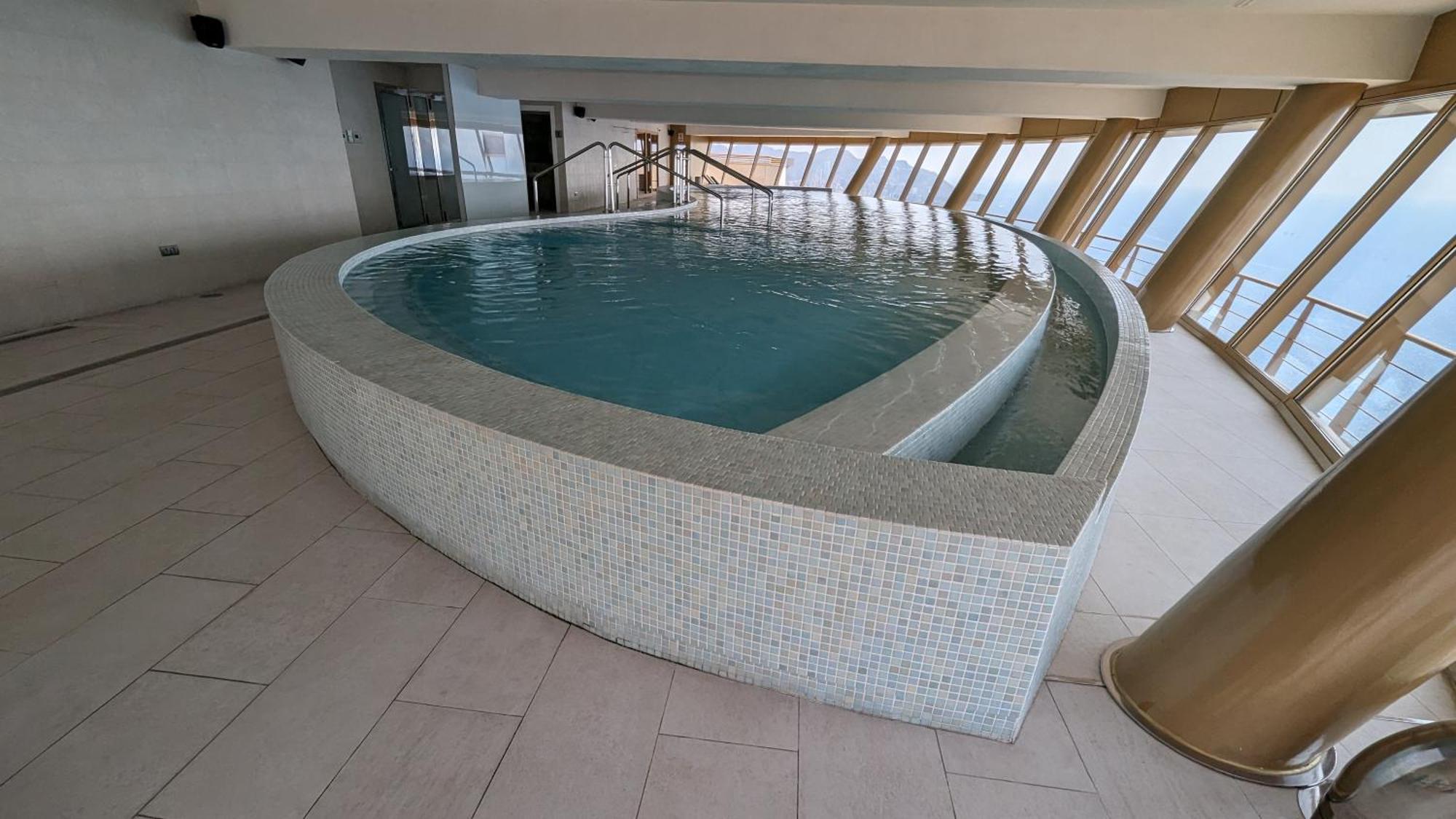 Apartment Intempo Luxury Sky View &